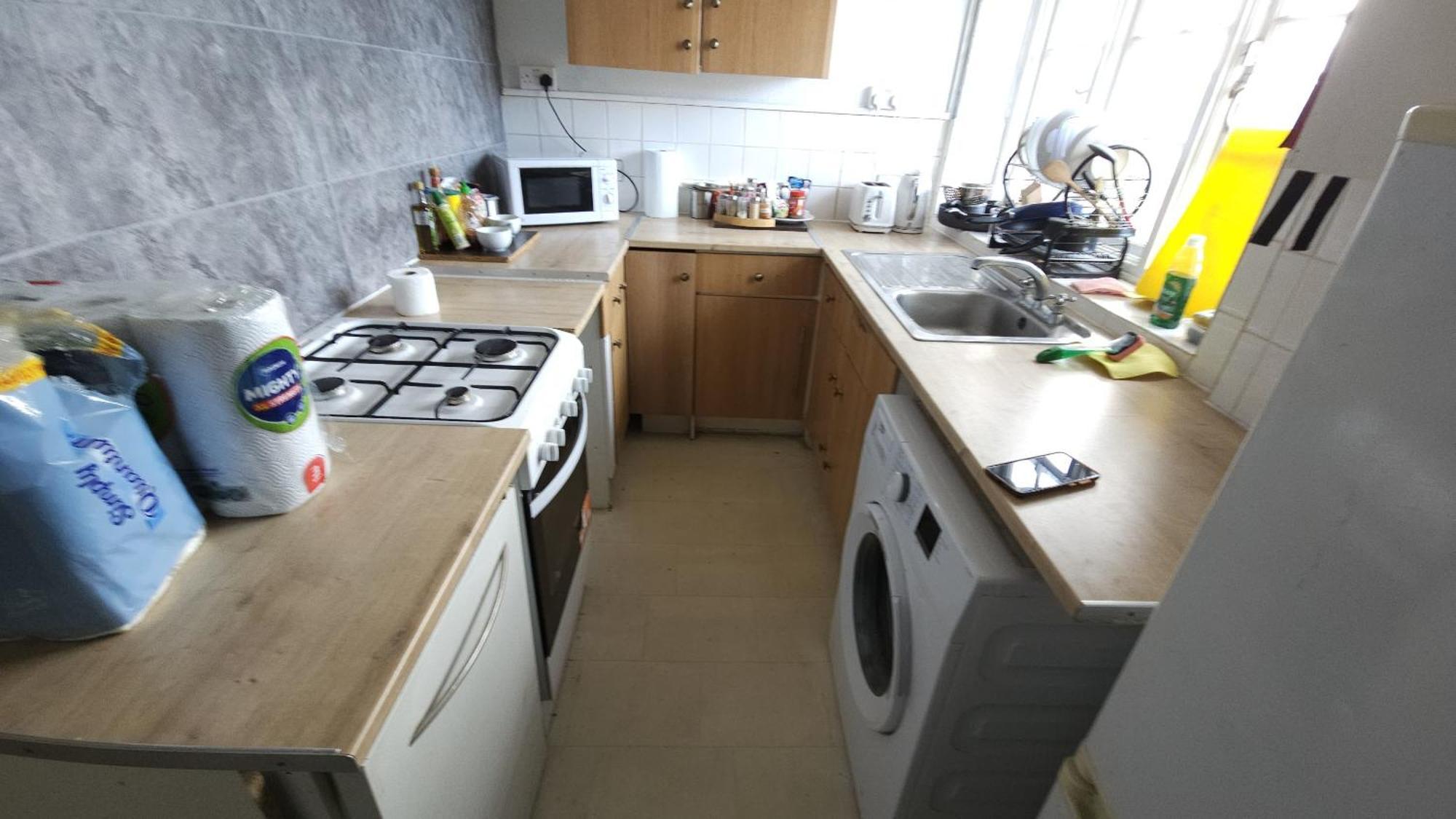 London Edgware Station Apartment Exterior photo
